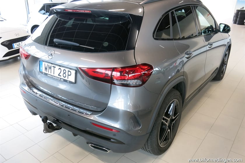 Bild 2 av Mercedes-Benz GLA 200 d drag 1-ägare panorama nav AMG