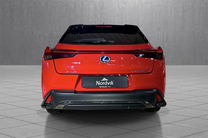 Bilde 4 av Lexus UX 250h E-Four F-sport, Hybrid, adaptive cruise