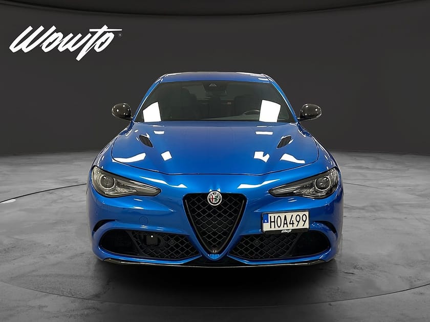 Bild 2 av Alfa Romeo Giulia Quadrifoglio V6 510HK /H/K /Svensksåld