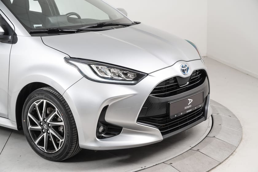 Bilde 3 av Toyota Yaris Hybrid