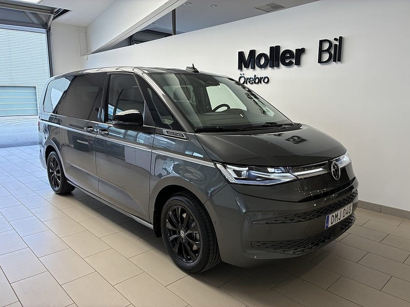 Bild 1 av Volkswagen Multivan eHybrid 4M T7 STYLE LÅNGT ÖVERHÄNG