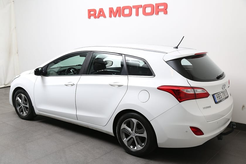 Bild 4 av Hyundai i30 Kombi 1,6 CRDi 110hk Comfort Aut Dragkrok