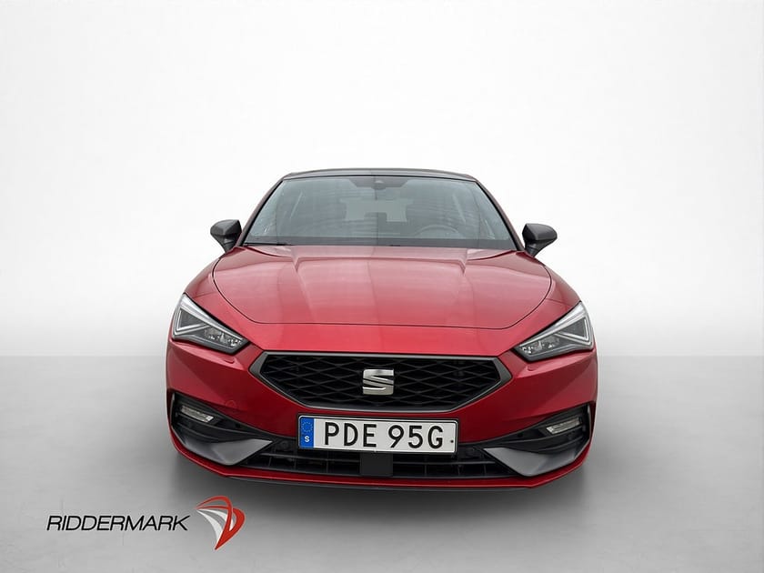 Bild 2 av SEAT León e-Hybrid 204hk FR Panorama Drag Cockpit Kamera