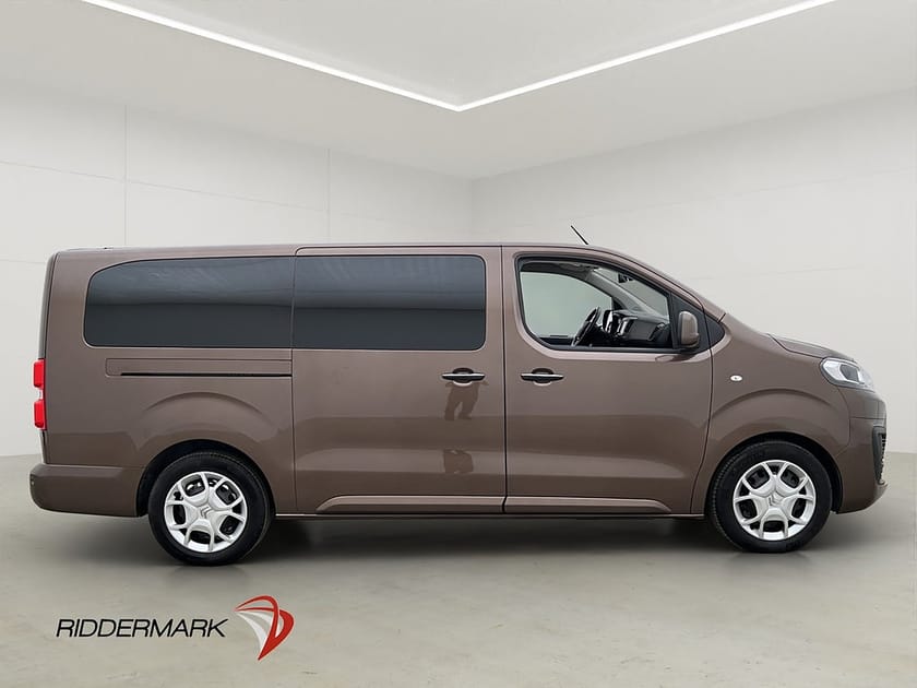 Bild 3 av Citroën Spacetourer Extra Lång 177hk Värm 6-Sits B-Kamera