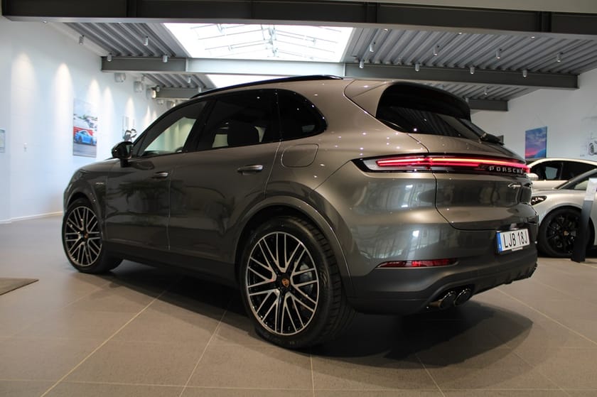 Bild 2 av Porsche Cayenne E-Hybrid 
