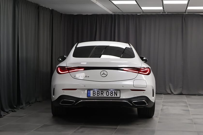 Bild 4 av Mercedes-Benz CLE 300 e Coupé AMG Premium Plus Pano HUD Burmester Moms