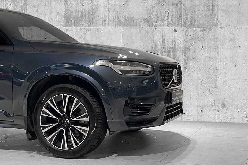 Bilde 2 av Volvo XC90 7 Seats Recharge T8 Plus Dark SEMI.EL.HF|20"|H&K|TONEDE