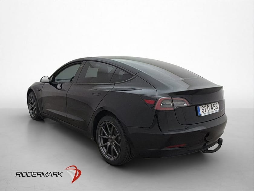 Bild 5 av Tesla Model 3 Long Range AWD Pano Dragkrok AP Ljus Interiör