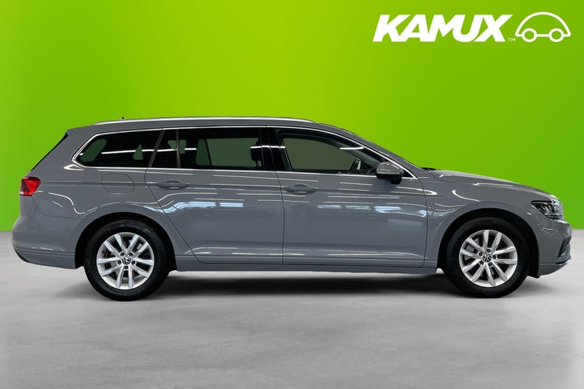 Bild 2 av Volkswagen Passat Sportscombi SC 2.0 TDI 150hk Värmare Navi Kamera Drag