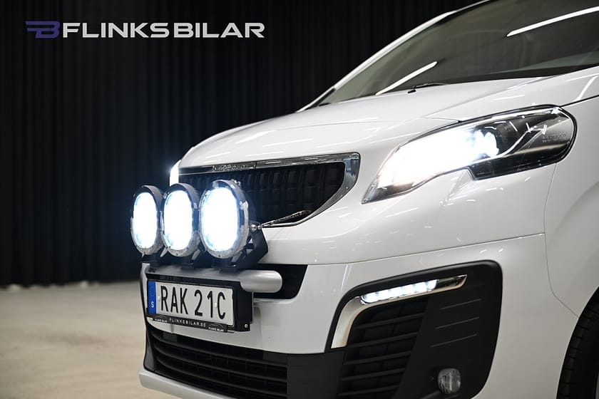Bild 4 av Peugeot Expert Utökad Last 177HK Automat|Nedlackad|Drag|Värmare|Backkamera|Leasbar