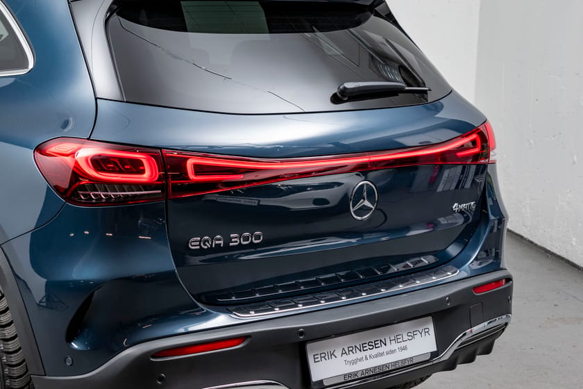 Bilde 4 av Mercedes-Benz EQA 300 4MATIC AMG Edition 1/Advanced/Panorama/LED