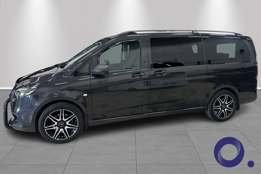 Bilde 2 av Mercedes-Benz Vito Tourer 124 CDI 4x4 3.1t MB vare,personbil innredning vare rom,236hk