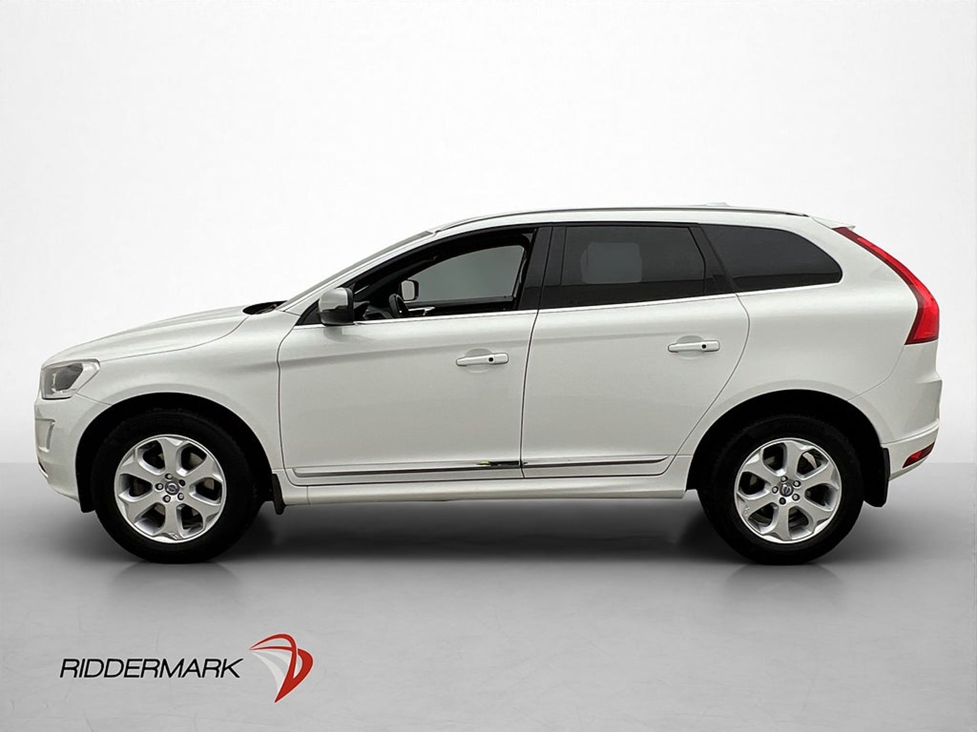Volvo XC60 2016, photo 5/10