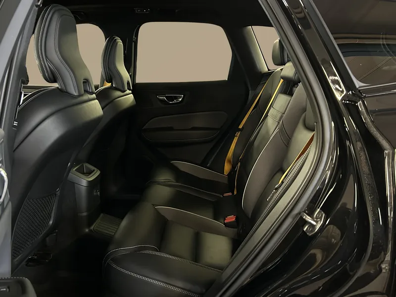 Bild 12 av 16 – Volvo XC60 T8 AWD Recharge Polestar Engineered TE R-Design