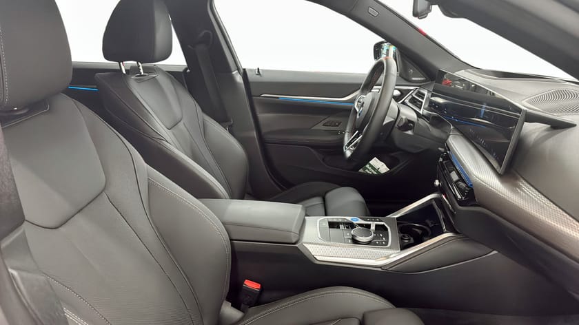 Bild 3 av BMW i4 M60 xDrive Gran Coupé Fully Charged H/K 360° Tanzanite