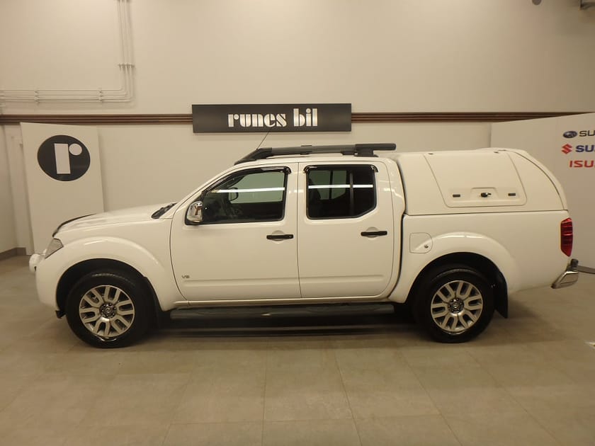 Bild 2 av Nissan Navara Dubbelhytt 3.0 dCi V6 4x4 Euro 5