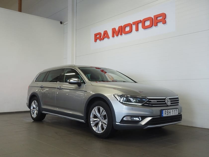 Bild 3 av Volkswagen Passat Alltrack 2.0 TDI 4Motion 190hk Drag Kamera D-Värm