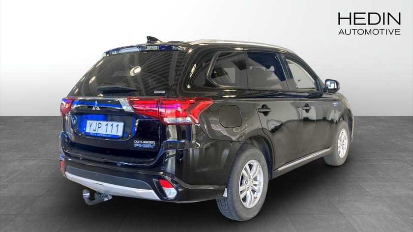 Bild 2 av Mitsubishi Outlander PHEV | Plug-In hybrid | 55km | Dragkrok