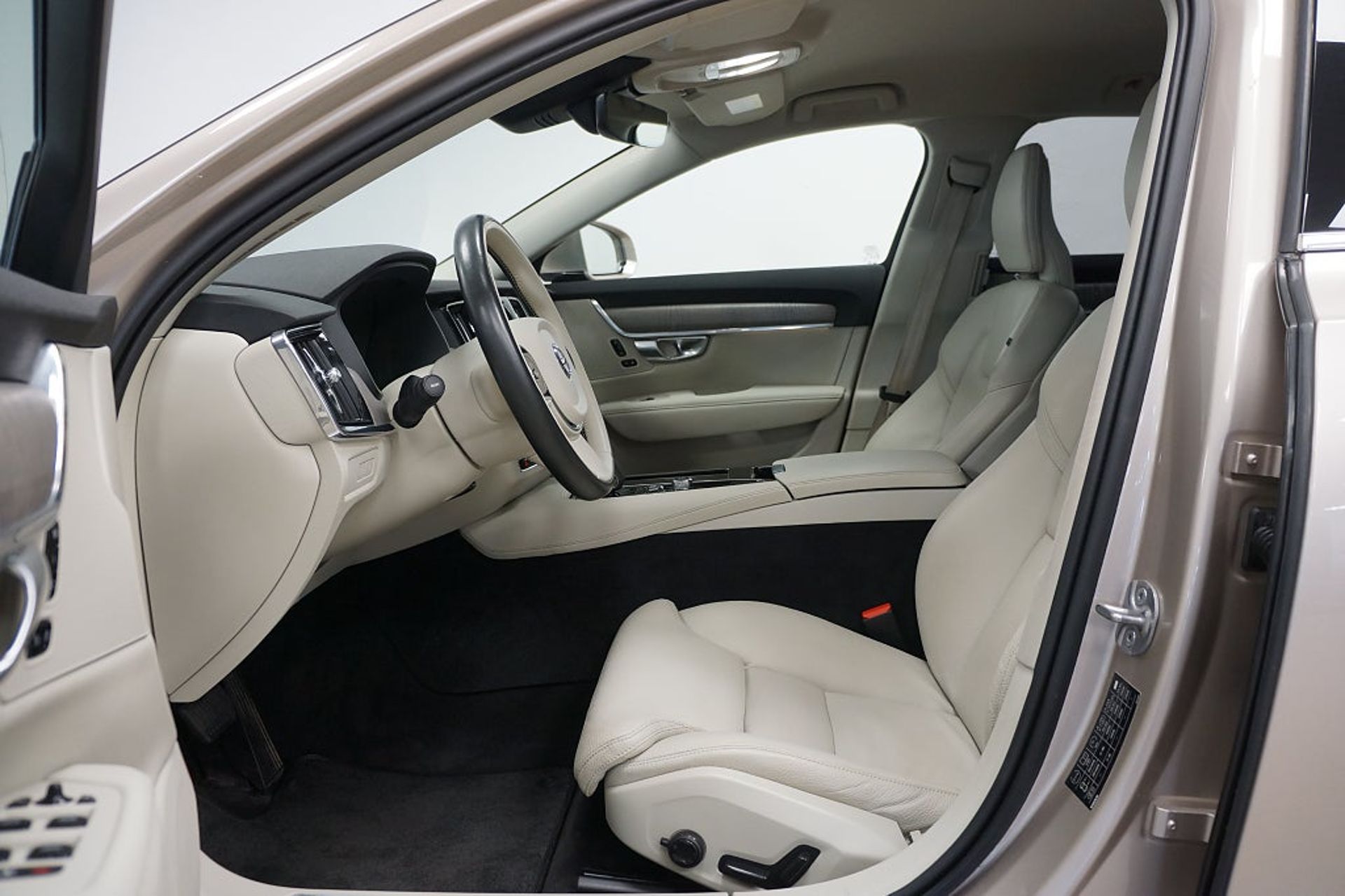 Volvo V90 2024, photo 6/10