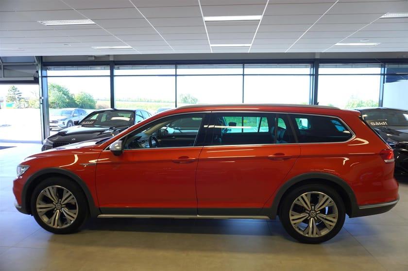 Bild 4 av Volkswagen Passat Alltrack 2.0 Drag CarPlay Kamera