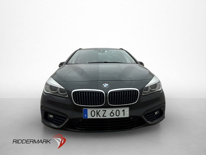 Bild 2 av BMW 225xe Active Tourer Sport line Hifi HUD Kamera Skinn