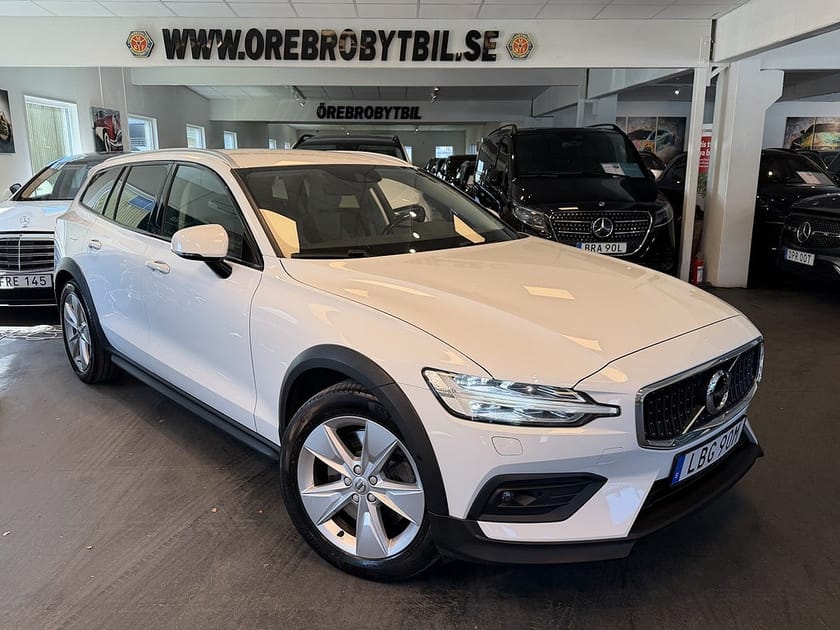 Bild 1 av Volvo V60 Cross Country D4 AWD Advanced SE II Drag Gps Värmare BLIS Kamrembytt