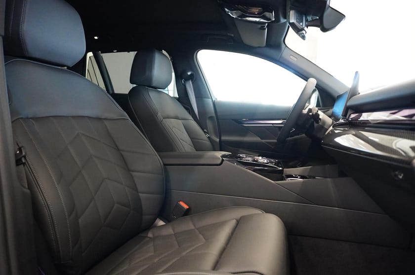 Bild 5 av BMW 530e xDrive Touring M-Sport Pro Supercharged B W DAP 21