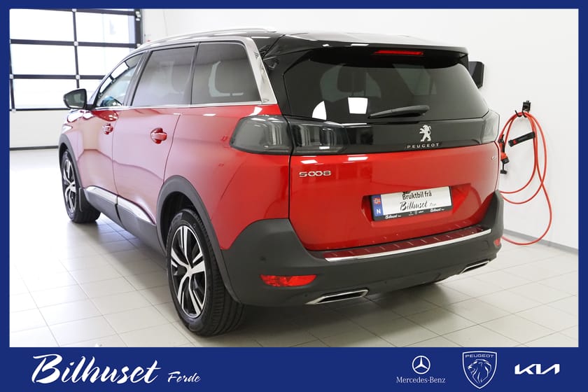 Bilde 2 av Peugeot 5008 GT 1.5 130hk / 7Seter / ACC
