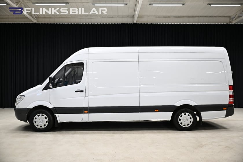 Bild 2 av Mercedes-Benz Sprinter 316 CDI Skåpbil 163HK L4|Maxi|Långskåp|Uppvärmt-skåp|Drag