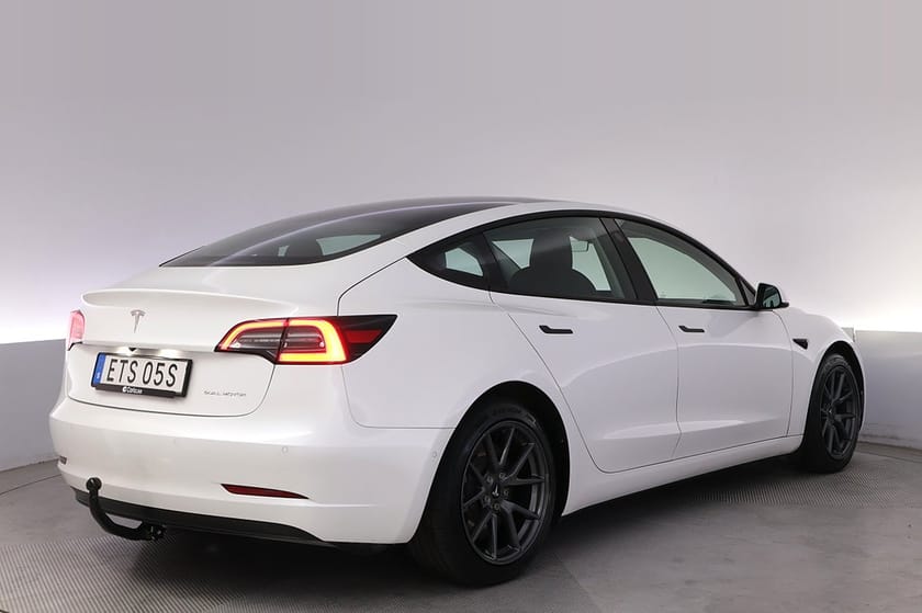 Bild 5 av Tesla Model 3 Long Range AWD Refresh Autopilot Panorama Drag