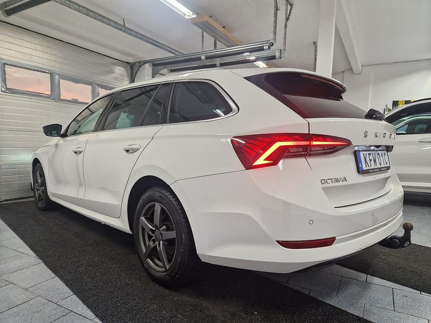 Bild 4 av Škoda Octavia Kombi Skoda 2.0 TDI 116 hk Ambition Euro 6 Drag MOMS