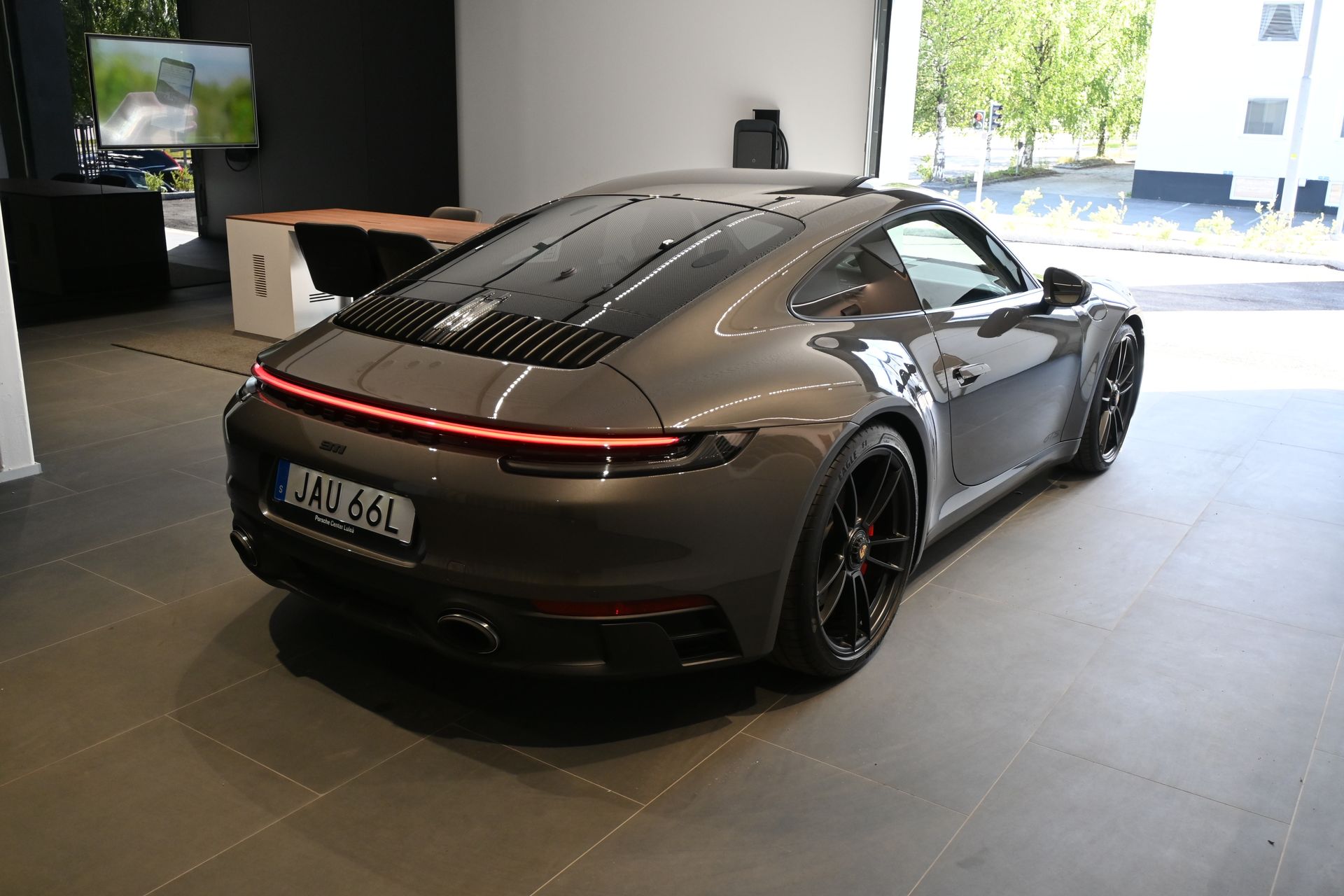 Porsche 911 Carrera 4 GTS 2024, bild 7/23