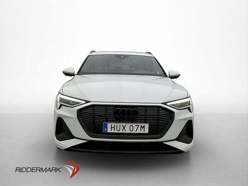 Bild 2 av Audi e-tron 55 quattro 408hk S-Line Pano B&O Matrix 360 Drag