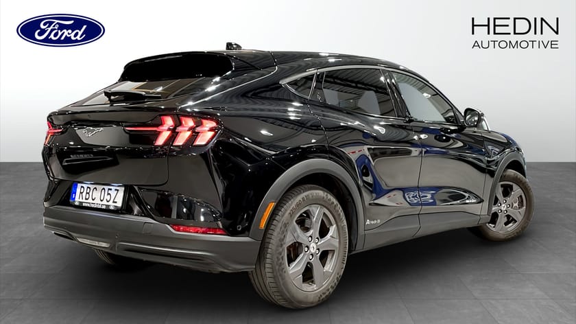 Bild 2 av Ford Mustang Mach-E Standard Range RWD 269HK | Panoramatak | 360 Kamera |