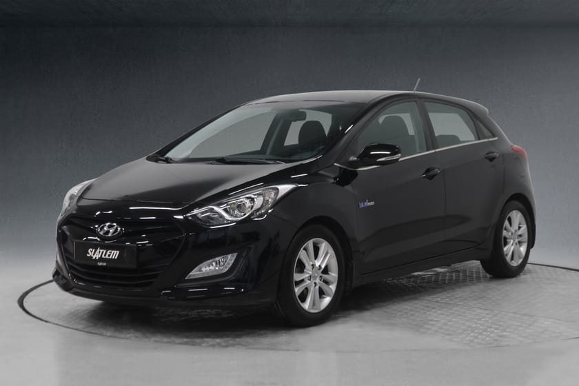 Bilde 2 av Hyundai i30 5-dørs 1,6 CRDi 110hk|RATTVARME/CRUISE/P.SENSOR/NAVI
