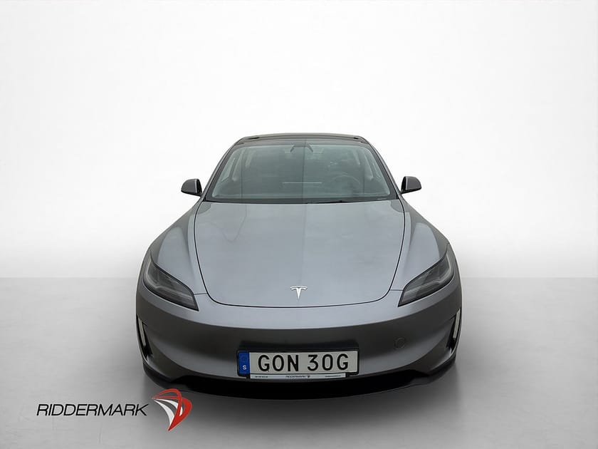 Bild 2 av Tesla Model 3 Performance Bakre-Display Svensksåld MOMS