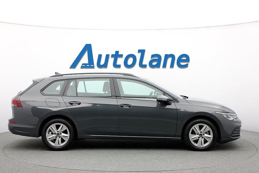 Bild 3 av Volkswagen Golf Sportscombi 1.5 eTSI ACT Base, GPS, Massage, 131hk