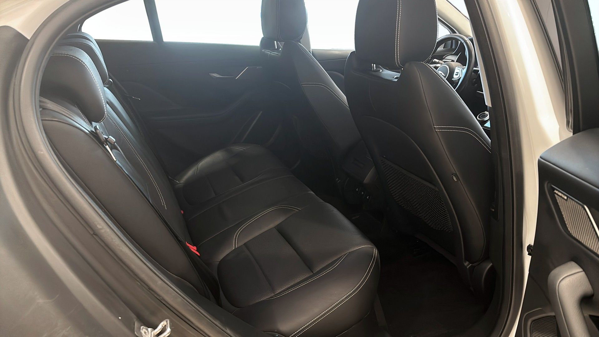 Jaguar I-Pace EV400 2019, photo 5/10