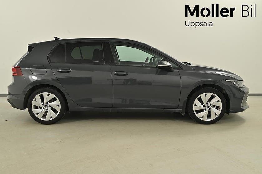 Bild 2 av Volkswagen Golf 1.5 eTSI 150hk, Edition, Backkamera, Värmare