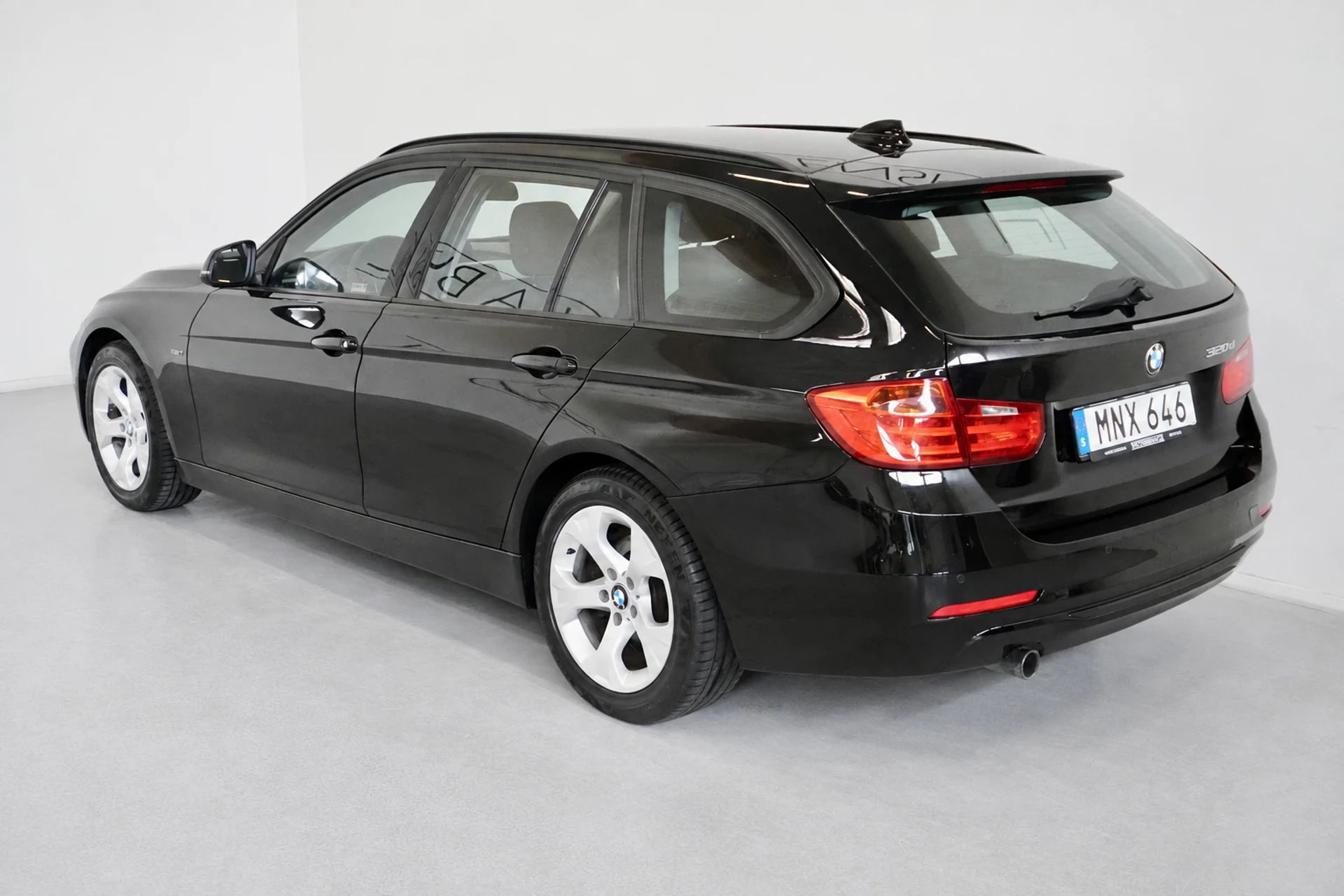 BMW 320 d Touring 2015, photo 7/10