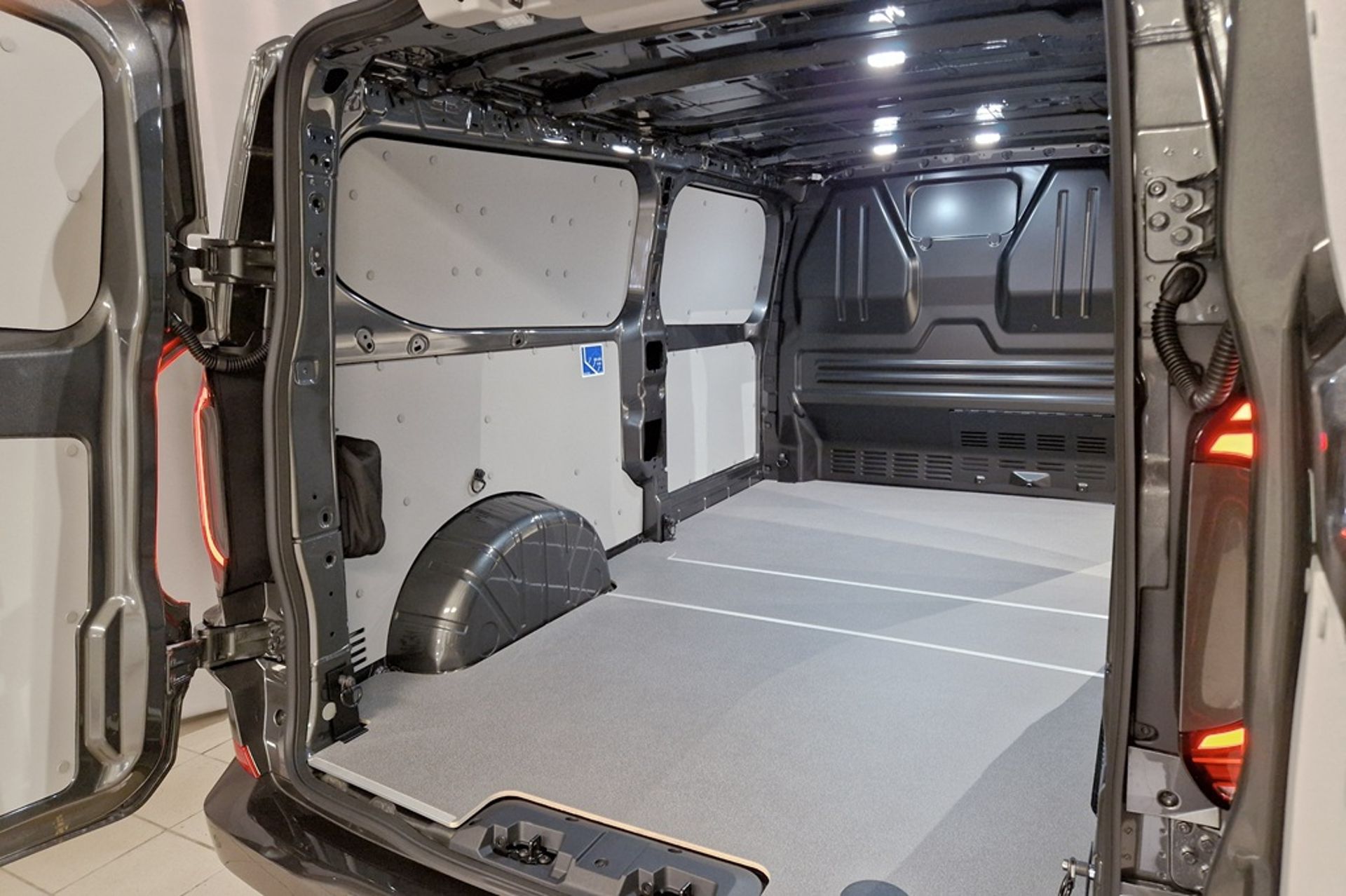 Volkswagen Transporter 2026, bild 6/10