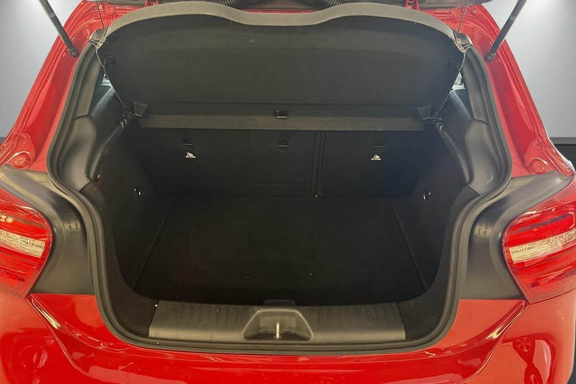 Bilde 5 av Mercedes-Benz A 180 NAVI | SERVICEHISTORIKK | TILSTANDSRAPPORT |