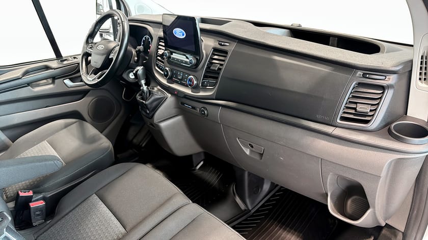 Bild 3 av Ford Transit Custom 300 Inredningar/fjärr.värmare/Bra historik
