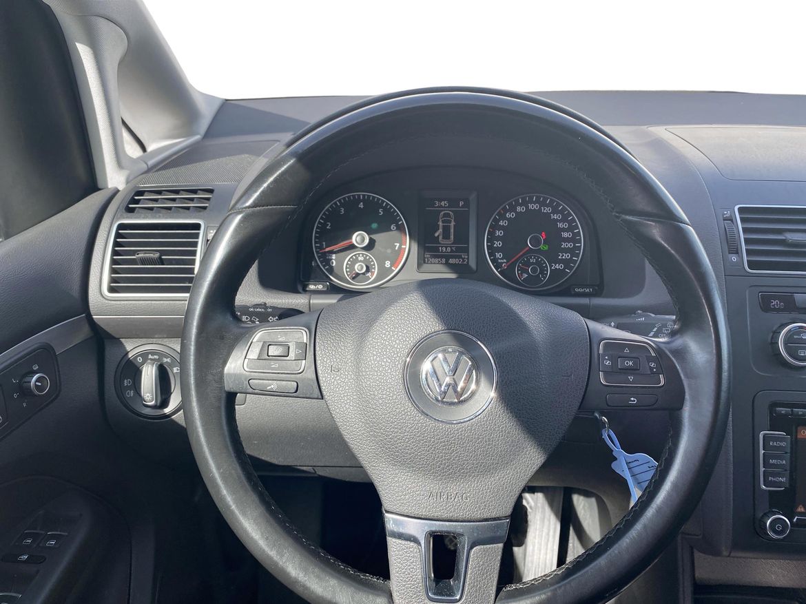 Volkswagen Touran 2015 - miniatyr 9