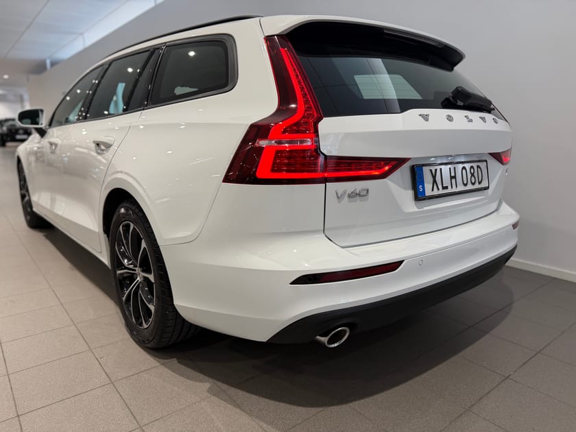 Bild 5 av Volvo V60 T4 Momentum Edition / Dragkrok / Farthållare / 10 000kr tillbehör /