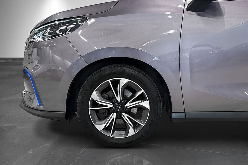 Bild 2 av Maxus Euniq 5 Maxus 52.5 kWh Panno AppleCarPlay B-kam 177hk