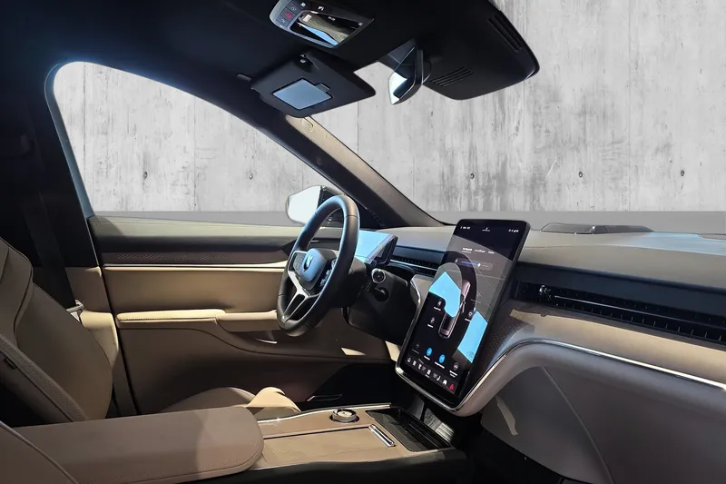 Volvo EX90 Twin Motor Performance bilde 23