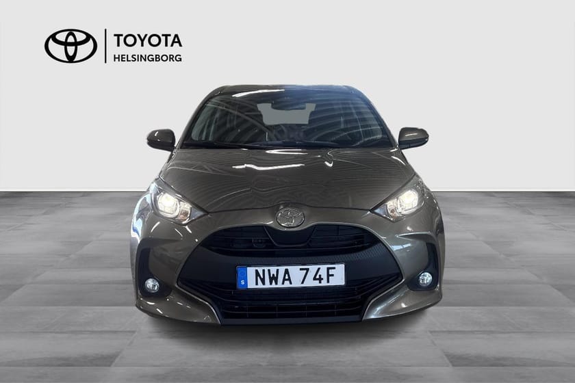 Bild 2 av Toyota Yaris Hybrid 115 1,5 5d Active Komfortpaket