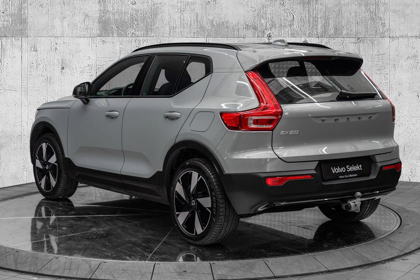 Bilde 5 av Volvo EX40 Single Motor Extended Range Plus - Hengerfeste!