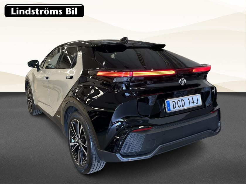 Bild 4 av Toyota C-HR Hybrid AWD-i Executive Premiere Edition 197hk 2.0 V&S-hjul